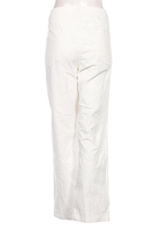 Pantaloni de velvet de femei Unbranded, Mărime 3XL, Culoare Alb, Preț 100,99 Lei