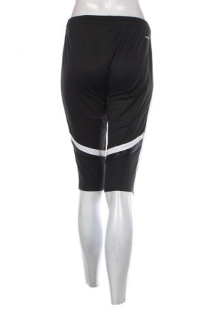 Pantaloni scurți de femei Adidas, Mărime M, Culoare Negru, Preț 117,99 Lei