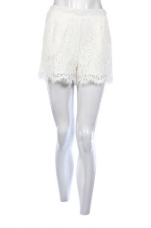 Damen Shorts Amisu, Größe S, Farbe Ecru, Preis 9,74 €