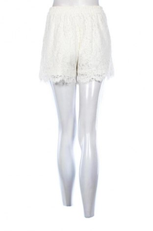 Damen Shorts Amisu, Größe S, Farbe Ecru, Preis 9,74 €