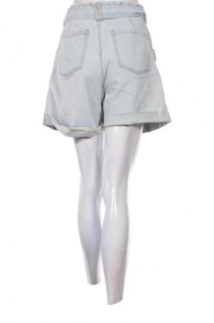 Damen Shorts Beloved, Größe L, Farbe Blau, Preis 10,00 €