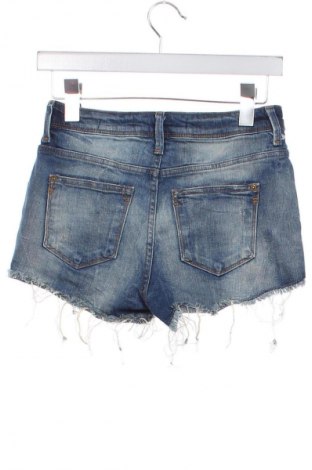 Dámske kraťasy  Bershka, Veľkosť S, Farba Modrá, Cena  9,79 €