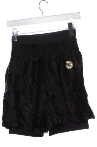 Damen Shorts Bershka, Größe XS, Farbe Schwarz, Preis 9,72 €