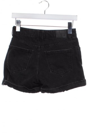 Дамски къс панталон Bershka, Размер XS, Цвят Черен, Цена 19,00 лв.
