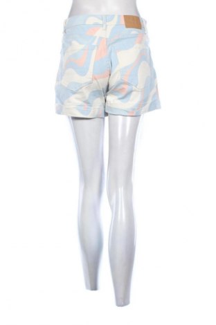 Damskie szorty Bershka, Rozmiar M, Kolor Kolorowy, Cena 59,99 zł