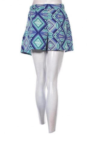 Damen Shorts Boohoo, Größe M, Farbe Mehrfarbig, Preis 15,80 €