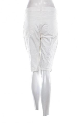 Damskie szorty C&A, Rozmiar XL, Kolor Biały, Cena 68,99 zł
