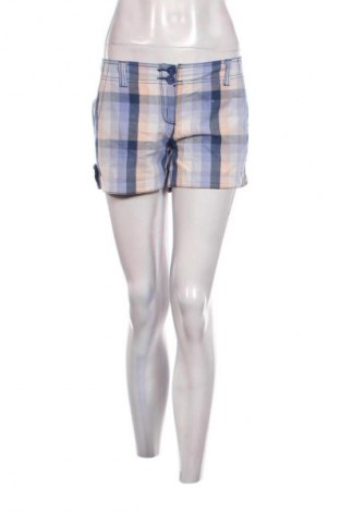 Pantaloni scurți de femei Clockhouse, Mărime L, Culoare Multicolor, Preț 50,00 Lei