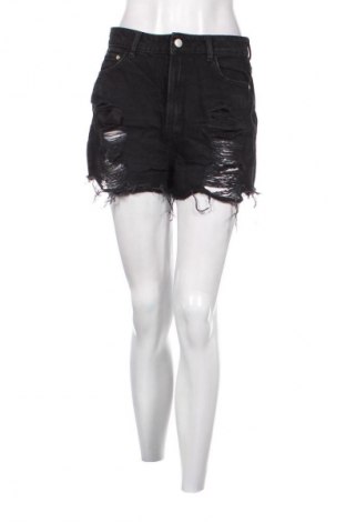 Damen Shorts Cropp, Größe M, Farbe Schwarz, Preis 17,36 €