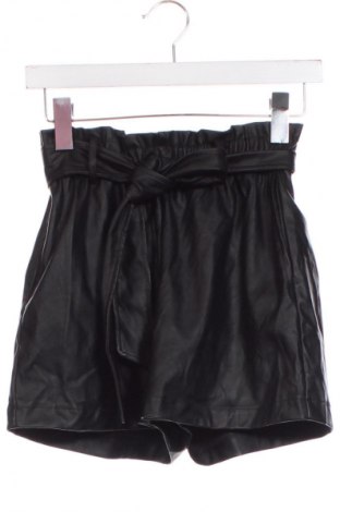 Pantaloni scurți de femei Gina Tricot, Mărime XS, Culoare Negru, Preț 69,99 Lei