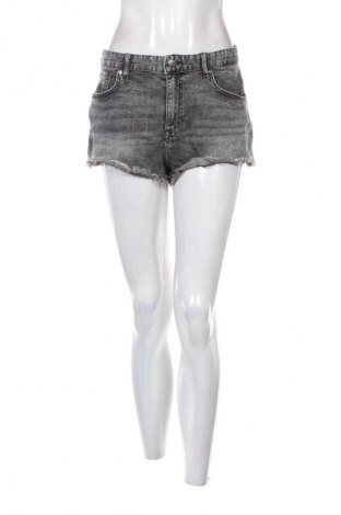 Pantaloni scurți de femei H&M, Mărime XL, Culoare Gri, Preț 50,00 Lei