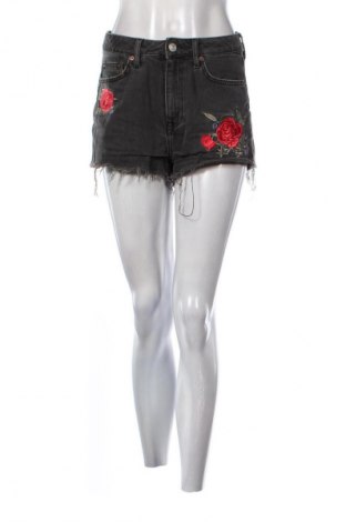 Női rövidnadrág H&M Divided, Méret S, Szín Sokszínű, Ár 3 899 Ft