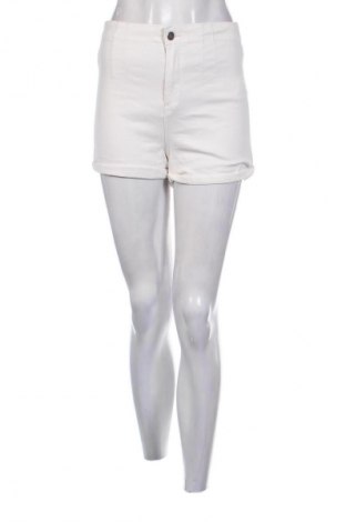 Pantaloni scurți de femei Jennyfer, Mărime S, Culoare Ecru, Preț 50,00 Lei