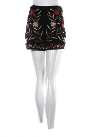Pantaloni scurți de femei Mango, Mărime M, Culoare Multicolor, Preț 57,99 Lei