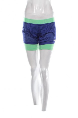 Dámské kraťasy  Nike, Velikost XS, Barva Vícebarevné, Cena  549,00 Kč