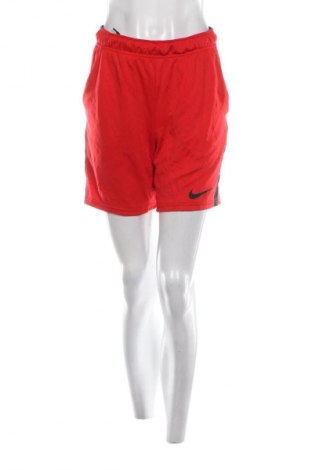 Damen Shorts Nike, Größe S, Farbe Rot, Preis 23,99 €
