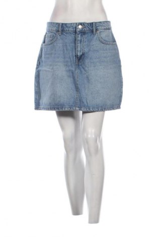 Pantaloni scurți de femei ONLY, Mărime M, Culoare Albastru, Preț 158,99 Lei
