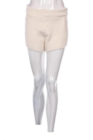 Damen Shorts Pretty Little Thing, Größe M, Farbe Ecru, Preis € 9,72