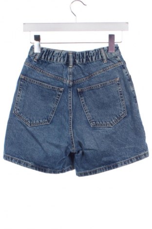 Γυναικείο κοντό παντελόνι Pull&Bear, Μέγεθος XS, Χρώμα Μπλέ, Τιμή 10,00 €