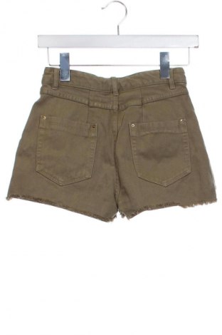 Dámske kraťasy  Stradivarius, Veľkosť XXS, Farba Zelená, Cena  10,00 €