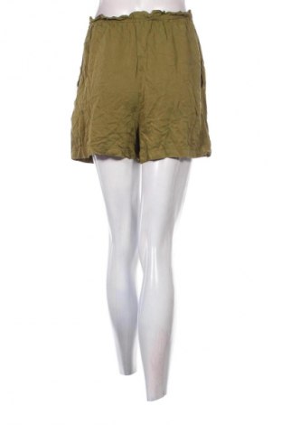 Damen Shorts Toi & Moi, Größe M, Farbe Grün, Preis 17,00 €
