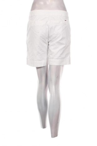 Pantaloni scurți de femei Tommy Jeans, Mărime M, Culoare Alb, Preț 214,99 Lei