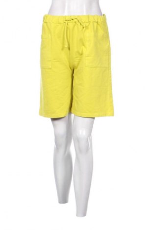 Damen Shorts Wiya, Größe M, Farbe Grün, Preis € 39,46