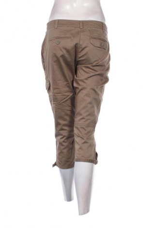Pantaloni scurți de femei Yessica, Mărime S, Culoare Maro, Preț 50,00 Lei