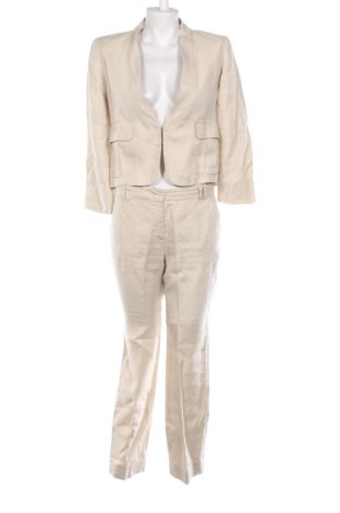 Дамски костюм Weekend Max Mara, Размер S, Цвят Бежов, Цена 336,26 лв.