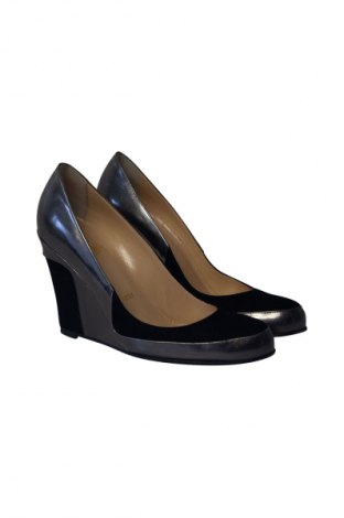 Damenschuhe Christian Louboutin, Größe 38, Farbe Grün, Preis 1.074,99 €