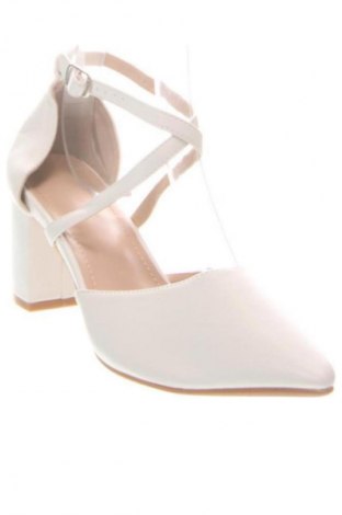 Damenschuhe Cuccoo, Größe 37, Farbe Weiß, Preis 26,99 €
