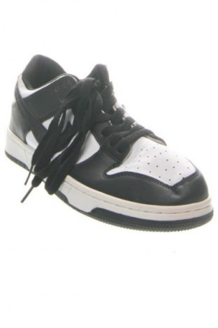 Damenschuhe Nike, Größe 40, Farbe Mehrfarbig, Preis € 61,99