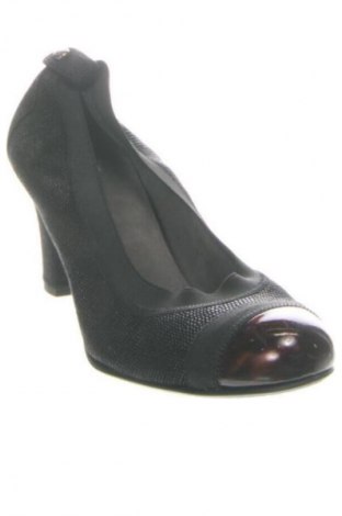 Дамски обувки Stuart Weitzman, Размер 38, Цвят Черен, Цена 133,30 лв.
