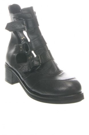 Dámské boty  Topshop, Velikost 40, Barva Černá, Cena  2 104,00 Kč