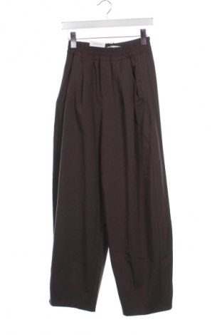 Damenhose Bershka, Größe XS, Farbe Braun, Preis 23,53 €