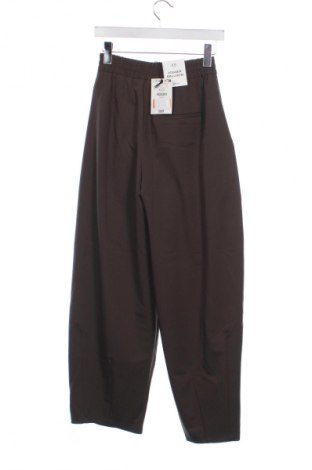 Damenhose Bershka, Größe XS, Farbe Braun, Preis 23,53 €