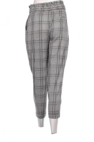 Pantaloni de femei Bershka, Mărime XS, Culoare Multicolor, Preț 100,99 Lei