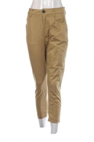 Női nadrág Bershka, Méret M, Szín Bézs, Ár 7 879 Ft