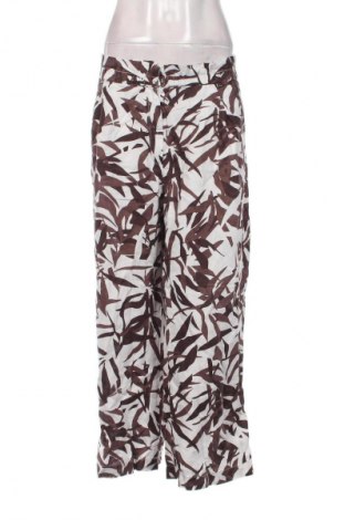 Damskie spodnie Gerry Weber, Rozmiar XXL, Kolor Kolorowy, Cena 203,99 zł