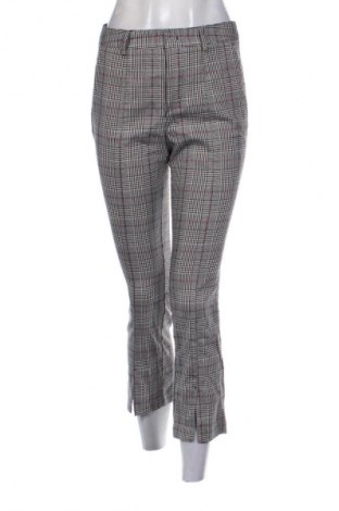 Pantaloni de femei Guess, Mărime M, Culoare Multicolor, Preț 535,00 Lei