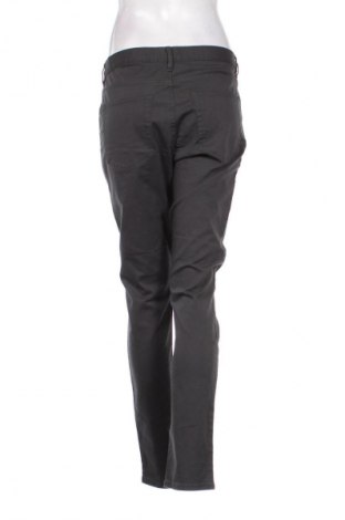 Pantaloni de femei H&M, Mărime M, Culoare Gri, Preț 61,59 Lei