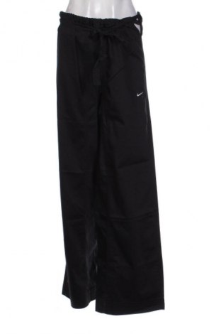 Damenhose Nike, Größe L, Farbe Schwarz, Preis € 30,00