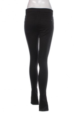 Pantaloni de femei ONLY, Mărime M, Culoare Negru, Preț 93,99 Lei