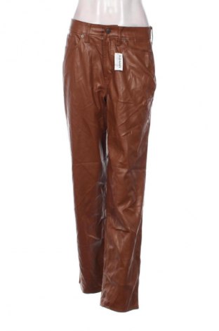 Pantaloni de femei Old Navy, Mărime M, Culoare Maro, Preț 322,99 Lei