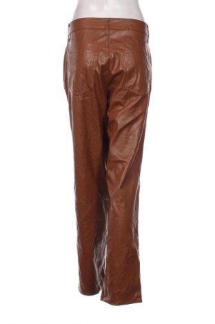 Pantaloni de femei Old Navy, Mărime M, Culoare Maro, Preț 322,99 Lei