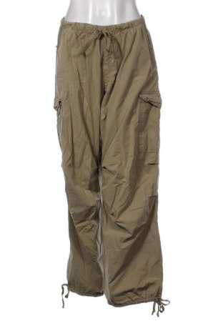 Damenhose Pull&Bear, Größe S, Farbe Grün, Preis 19,95 €