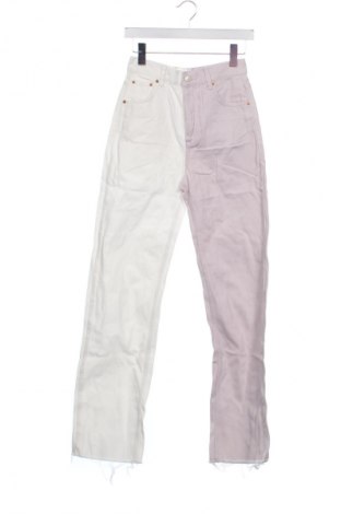 Pantaloni de femei Pull&Bear, Mărime XS, Culoare Multicolor, Preț 100,99 Lei