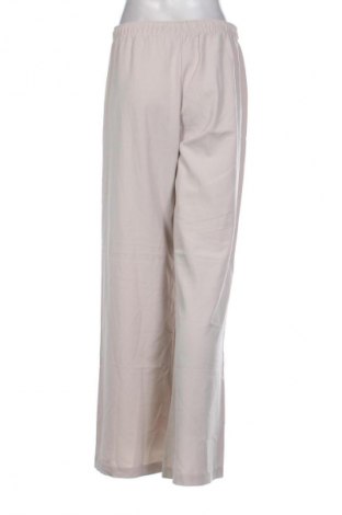 Damenhose Stradivarius, Größe L, Farbe Beige, Preis 15,00 €