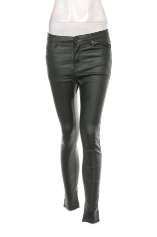 Damenhose Stradivarius, Größe M, Farbe Grün, Preis 20,99 €
