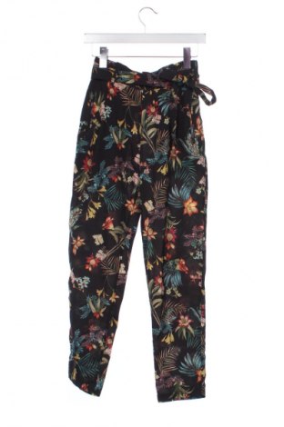 Dámské kalhoty  Stradivarius, Velikost XS, Barva Vícebarevné, Cena  688,00 Kč